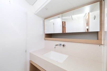 Dufour Yachts Dufour 470 - 3 cab. Amber