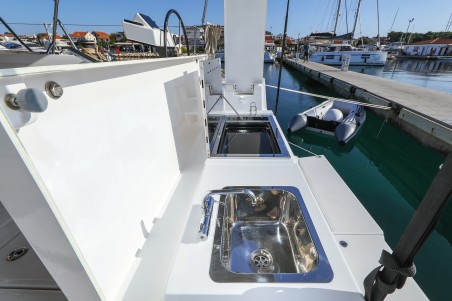 Dufour Yachts Dufour 470 - 3 cab. Amber