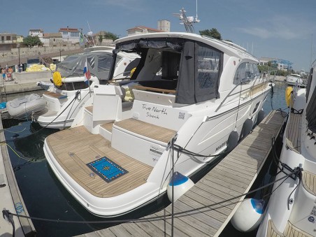 Marex 360 Cabriolet Cruiser | Czarter jachtu Chorwacja | Travelboat