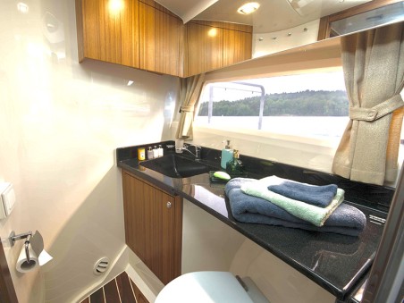 Marex 360 Cabriolet Cruiser | Czarter jachtu Chorwacja | Travelboat