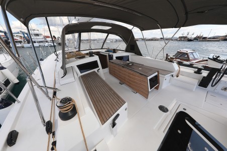 Dufour Yachts Dufour 470 - 5 cab. Blue Wave