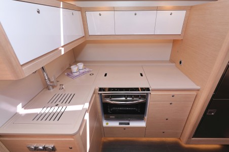 Dufour Yachts Dufour 470 - 5 cab. Blue Wave