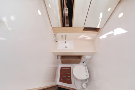 Dufour Yachts Dufour 470 - 5 cab. Blue Wave