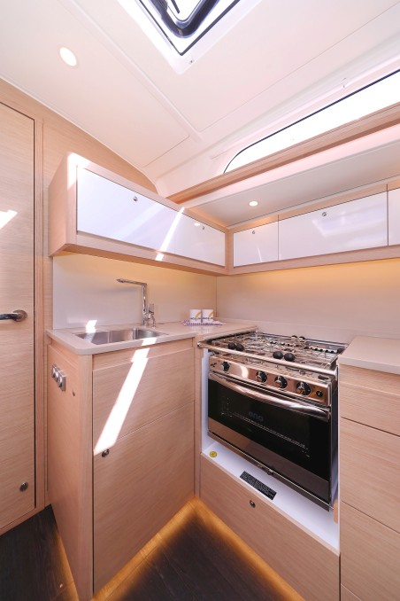 Dufour Yachts Dufour 470 - 5 cab. Blue Wave