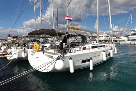 Dufour Yachts Dufour 470 - 5 cab. Blue Wave