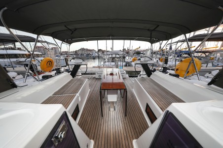 Dufour Yachts Dufour 470 - 5 cab. Chill Course