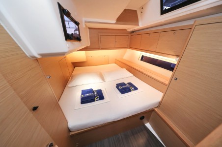 Dufour Yachts Dufour 470 - 5 cab. Chill Course