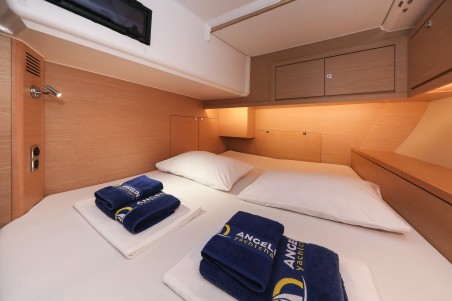 Dufour Yachts Dufour 470 - 5 cab. Chill Course