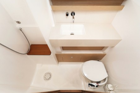 Dufour Yachts Dufour 470 - 5 cab. Chill Course