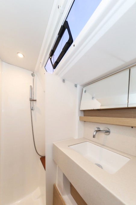 Dufour Yachts Dufour 470 - 5 cab. Chill Course