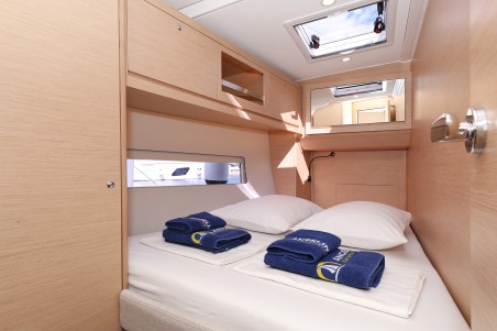 Dufour Yachts Dufour 470 - 5 cab. Shore Thing