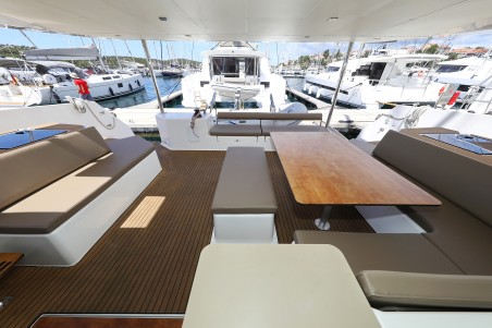 Dufour Yachts Dufour 48 Catamaran - 5 + 1 cab. Make Me Yours