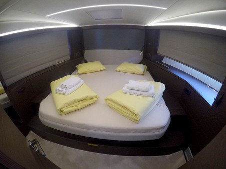 Prestige 420 Fly | Yacht Charter Croatia | Travelboat