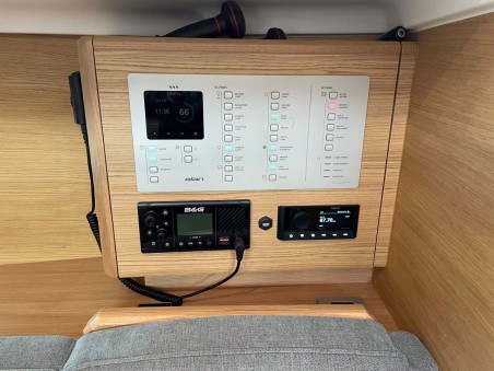 Elan Marine Elan E4 Luna