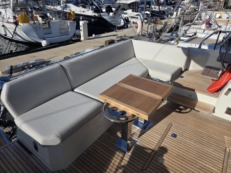 Prestige 520 Flybridge | Yacht Charter Croatia | Travelboat