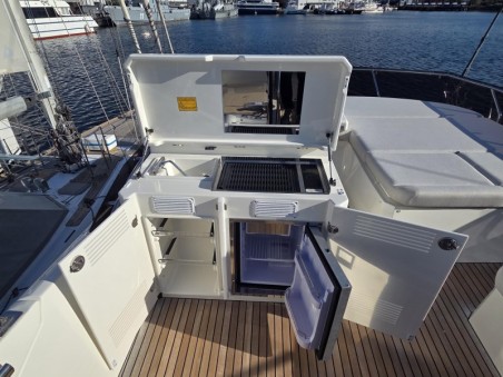 Prestige 520 Flybridge | Yacht Charter Croatia | Travelboat