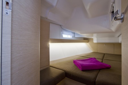 Elan Impression 40 Tariq | Yacht Charter Croatia | Travelboat