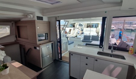 Fountaine Pajot Fountaine Pajot Astrea 42 - 4 + 1 cab. Crazy Diamond