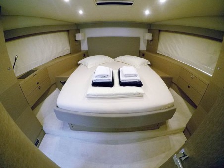 Prestige 620 S | Czarter jachtu Chorwacja | Travelboat