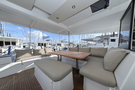 Fountaine Pajot Fountaine Pajot Astrea 42 - 4 + 2 cab. Ocean Runner