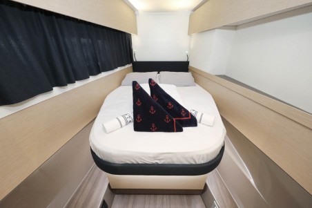 Fountaine Pajot Fountaine Pajot Astrea 42 - 4 + 2 cab. Ocean Runner