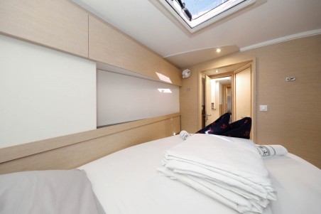 Fountaine Pajot Fountaine Pajot Astrea 42 - 4 + 2 cab. Ocean Runner