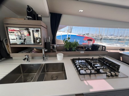Fountaine Pajot Fountaine Pajot Aura 51 - 5 + 1 cab. Cosmos