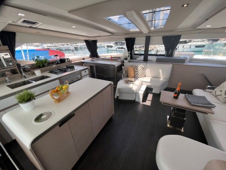 Fountaine Pajot Fountaine Pajot Aura 51 - 5 + 1 cab. Cosmos