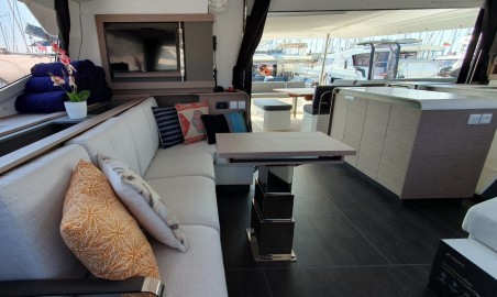 Fountaine Pajot Fountaine Pajot Aura 51 - 5 + 1 cab. Cosmos