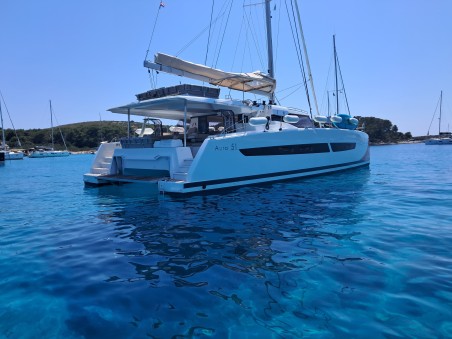 Fountaine Pajot Fountaine Pajot Aura 51 - 5 + 1 cab. Sunrise