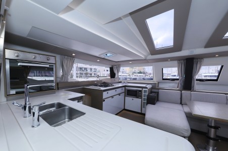Fountaine Pajot Fountaine Pajot Elba 45 - 4 + 2 cab. Sun Office
