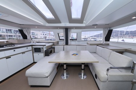 Fountaine Pajot Fountaine Pajot Elba 45 - 4 + 2 cab. Sun Office
