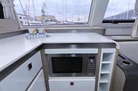 Fountaine Pajot Fountaine Pajot Elba 45 - 4 + 2 cab. Sun Office