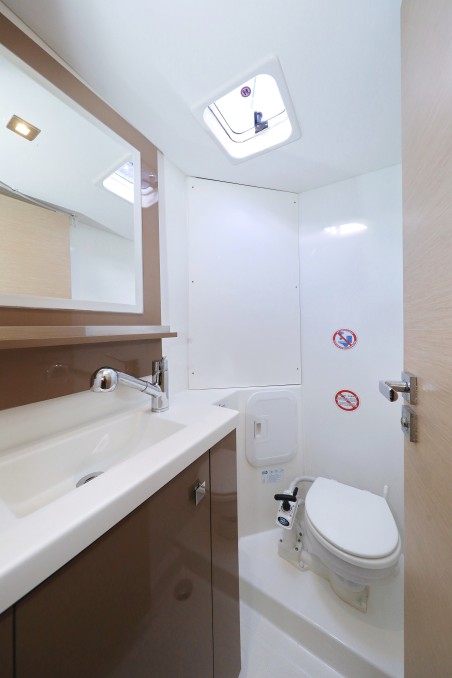 Fountaine Pajot Fountaine Pajot Lucia 40 - 4 cab. Why Not