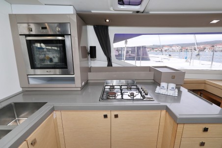 Fountaine Pajot Saona 47 Quintet | Czarter jachtu Chorwacja | Travelboat