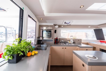 Fountaine Pajot Fountaine Pajot Saona 47 Quintet - 5 + 1 cab. Sunny Wave