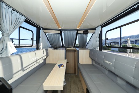 Cobra Yachts Futura 40 Grand Horizon Backup