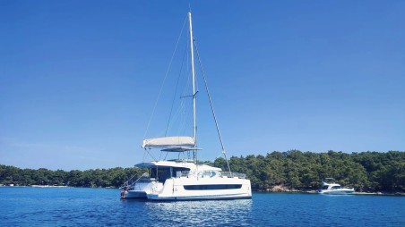Catana Group Bali 4.6 - 5 + 2 cab. Maestro