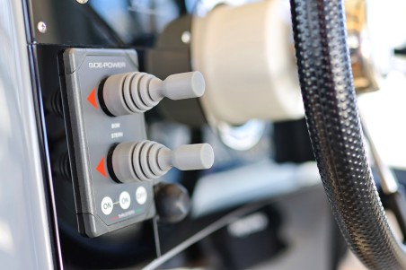 Cobra Yachts Futura 40 Grand Horizon Muneca