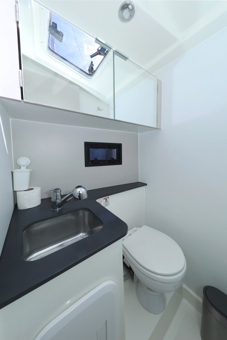 Cobra Yachts Futura 40 Grand Horizon Nanda