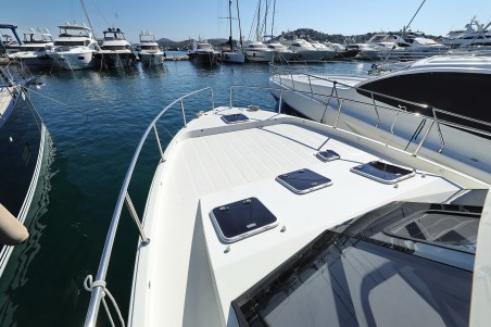 Cobra Yachts Futura 40 Grand Horizon Nanda*