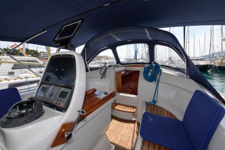 Bavaria Yachtbau Bavaria 33 Cruiser Dišpet