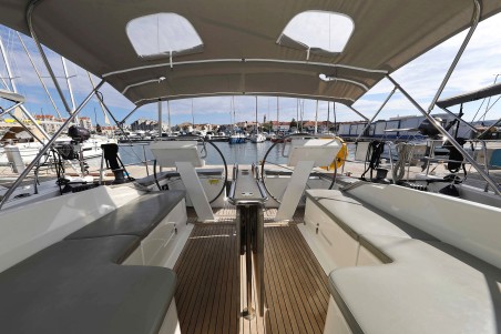 Hanse Yachts Hanse 455 Tine