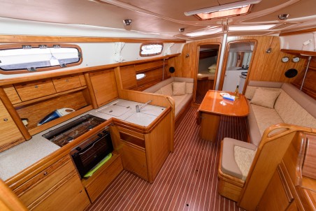 Bavaria Yachtbau Bavaria 37 Cruiser Katarina