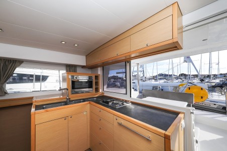 Lagoon-Bénéteau Lagoon 400 S2 - 4 + 2 cab. First Choice