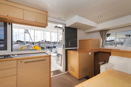 Lagoon-Bénéteau Lagoon 400 S2 - 4 + 2 cab. First Choice