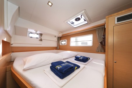 Lagoon-Bénéteau Lagoon 400 S2 - 4 + 2 cab. First Choice