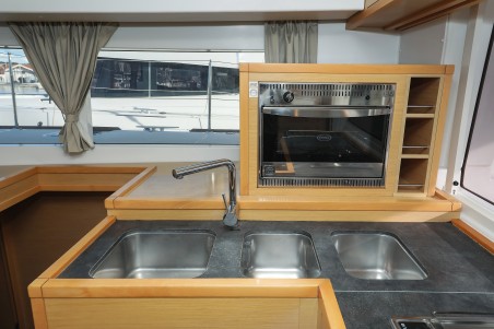 Lagoon-Bénéteau Lagoon 400 S2 - 4 + 2 cab. First Choice