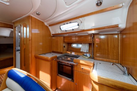 Bavaria Yachtbau Bavaria 42 Cruiser Blue Queen