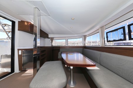 Lagoon-Bénéteau Lagoon 42 - 4 + 2 cab. Easy Course